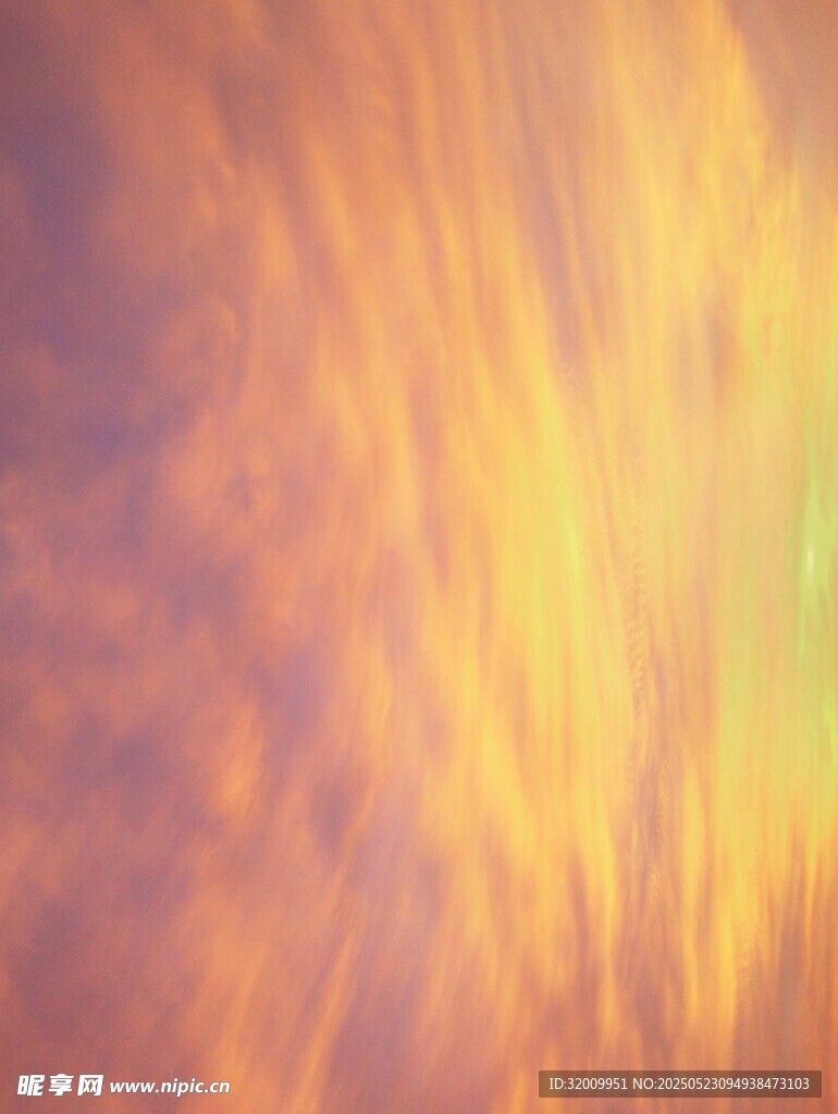 梦幻炫彩光线天空