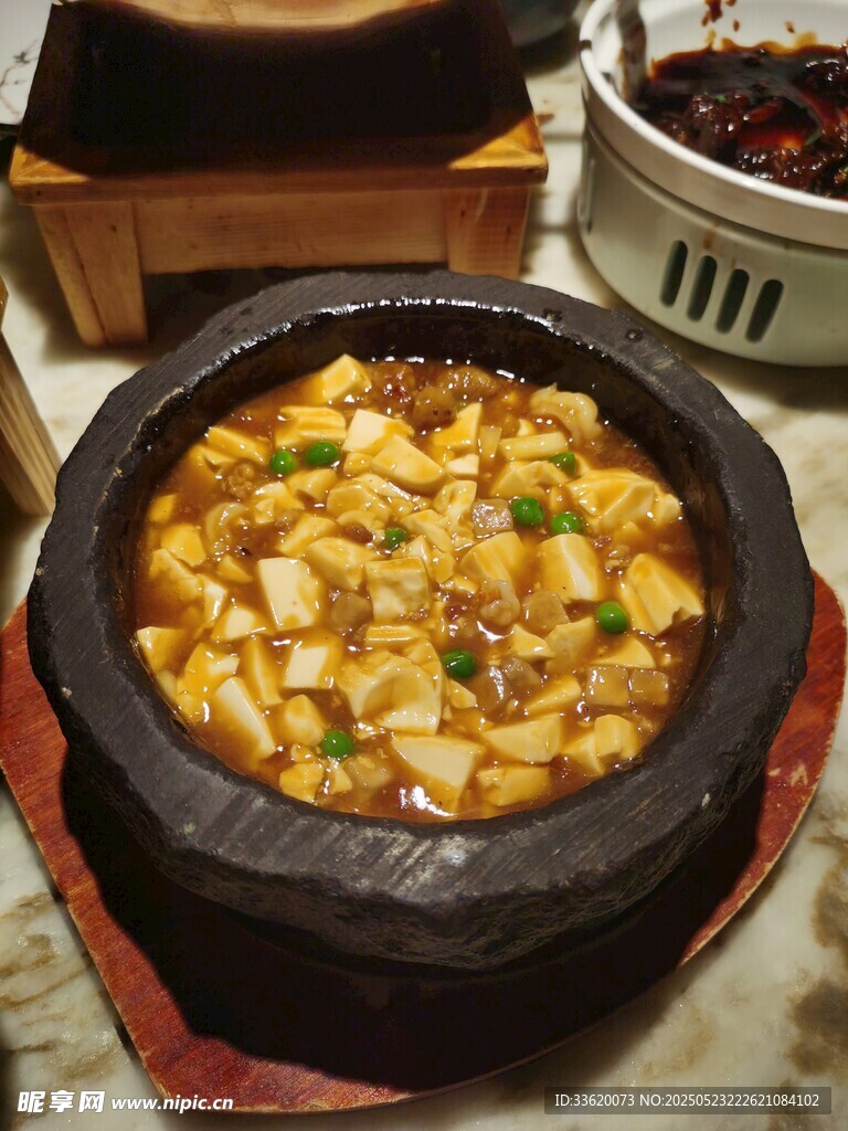 石锅豆腐美食诱人呈现
