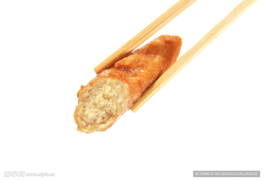 筷子夹起的美味鸡肉