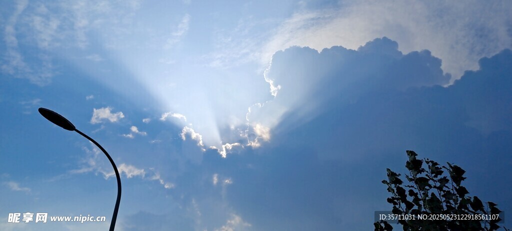 天空