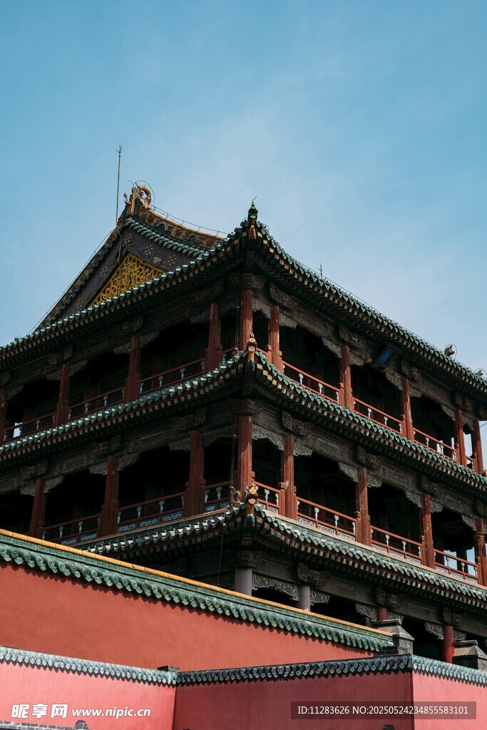 中式古建筑飞檐一角