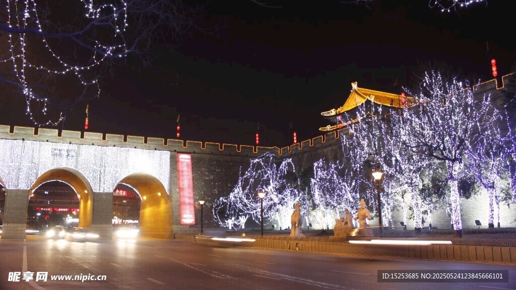 古城夜景璀璨灯光秀