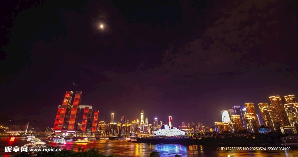 城市璀璨夜景河畔风光
