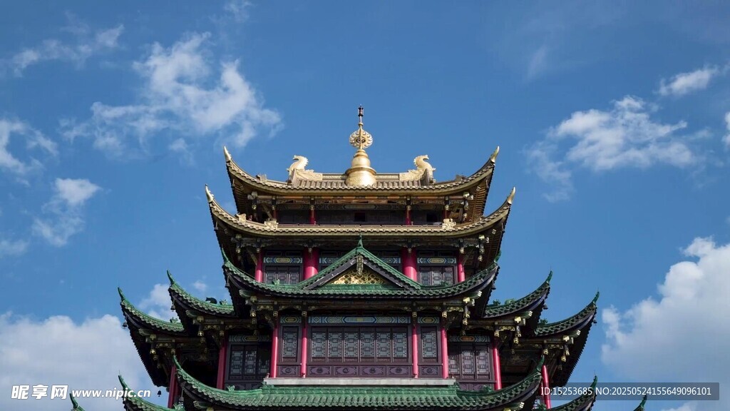 中式古建筑塔楼蓝天美景