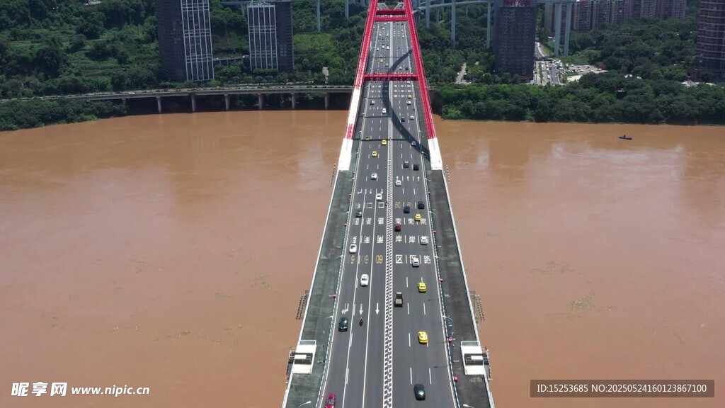 俯瞰跨江大桥壮丽景观