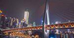 重庆夜景中的璀璨桥梁