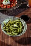 美味翠绿毛豆摆于碗中