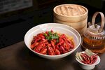 美味小龙虾搭配特色茶饮