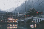 烟雨古镇夜景
