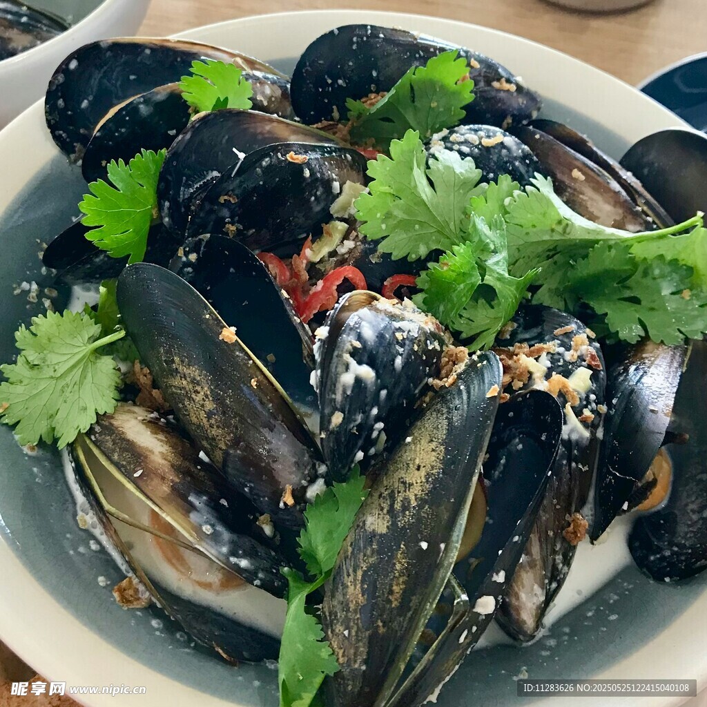 美味蒜蓉青口贝