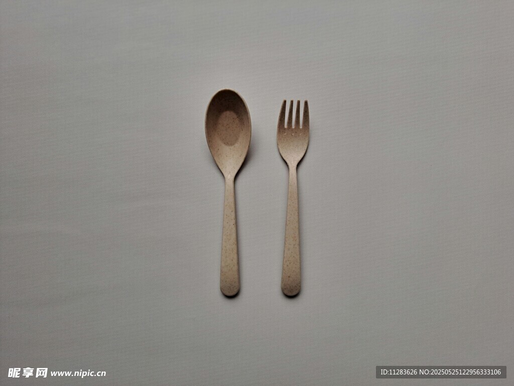简约木质餐具勺叉组合