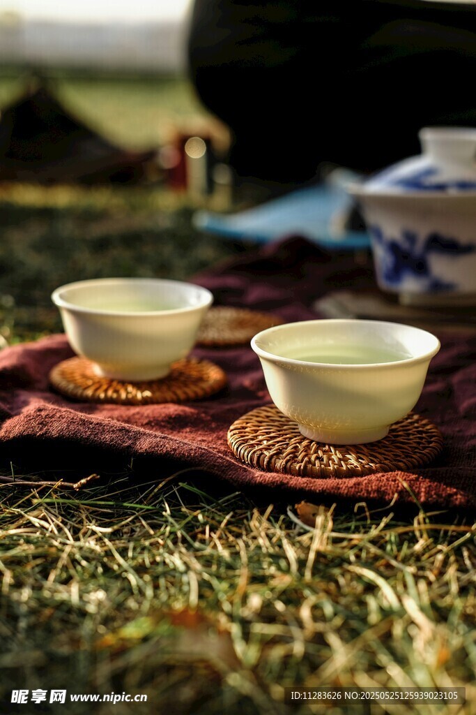 户外品茶场景
