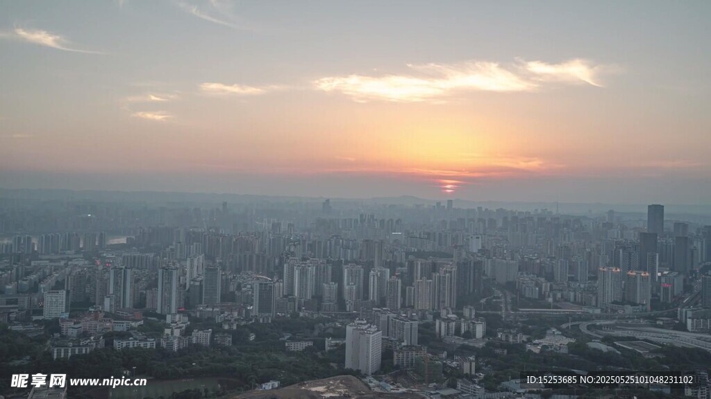 城市日落天际线美景