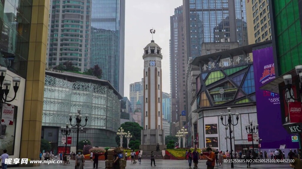 繁华都市街头景象
