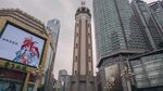 繁华都市中的高耸建筑