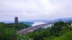 山间高架桥与古塔风景