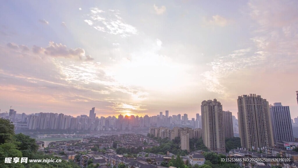 城市日落天际线美景