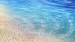 海边沙滩与蓝色海浪美景