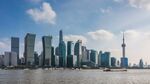 上海外滩现代都市天际线
