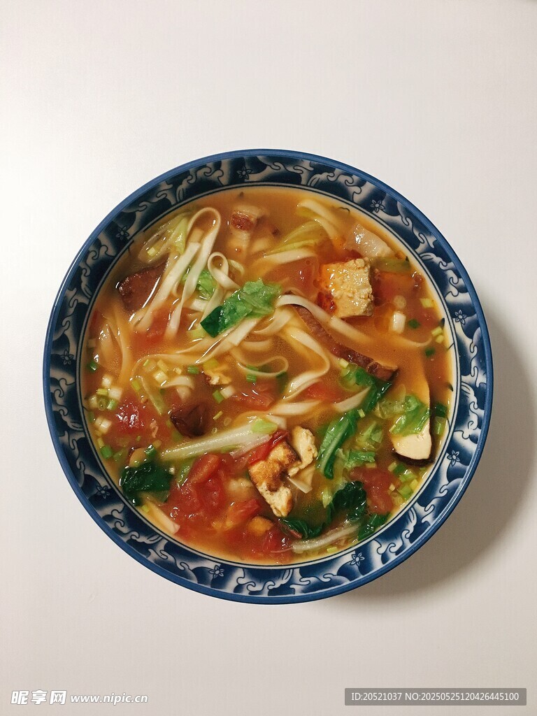 美味酸辣汤面