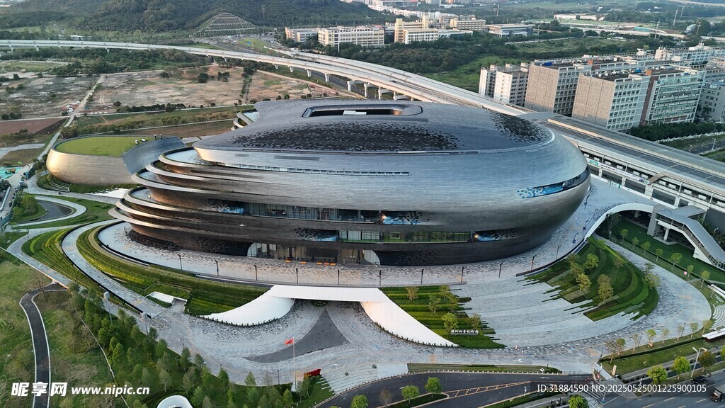 现代风格大型建筑深圳科学技术馆