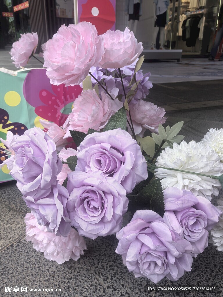 多彩仿真花束展示