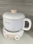 白色多功能电煮锅展示