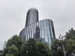 现代玻璃幕墙高楼景观