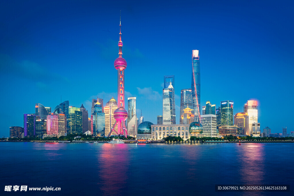 上海外滩璀璨夜景风光