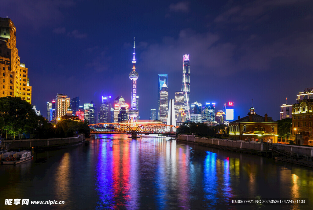 上海外滩璀璨夜景