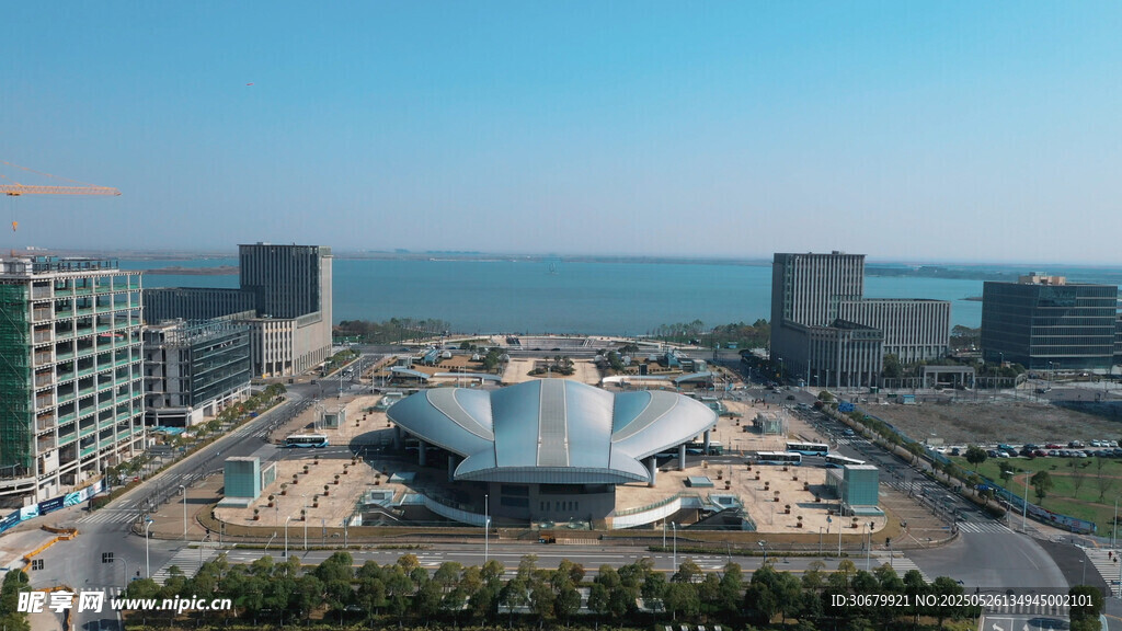 海滨城市现代建筑景观