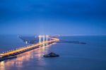跨海大桥夜景璀璨迷人