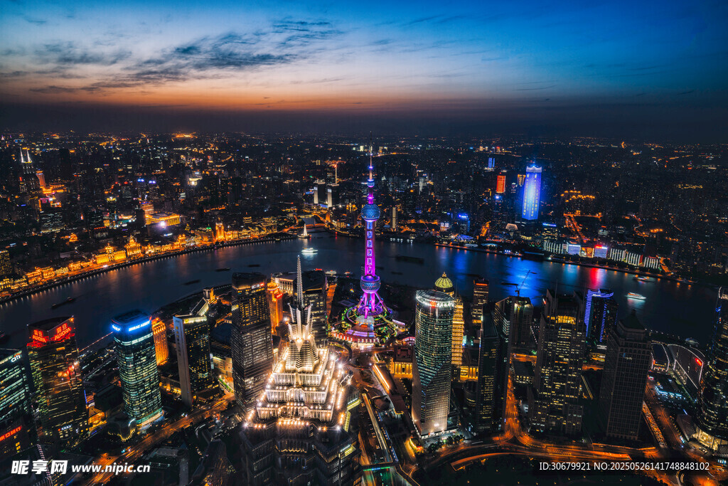 上海璀璨夜景俯瞰图