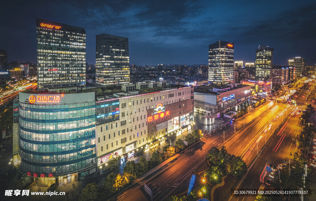 城市璀璨夜景俯瞰图