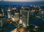 城市璀璨夜景俯瞰图