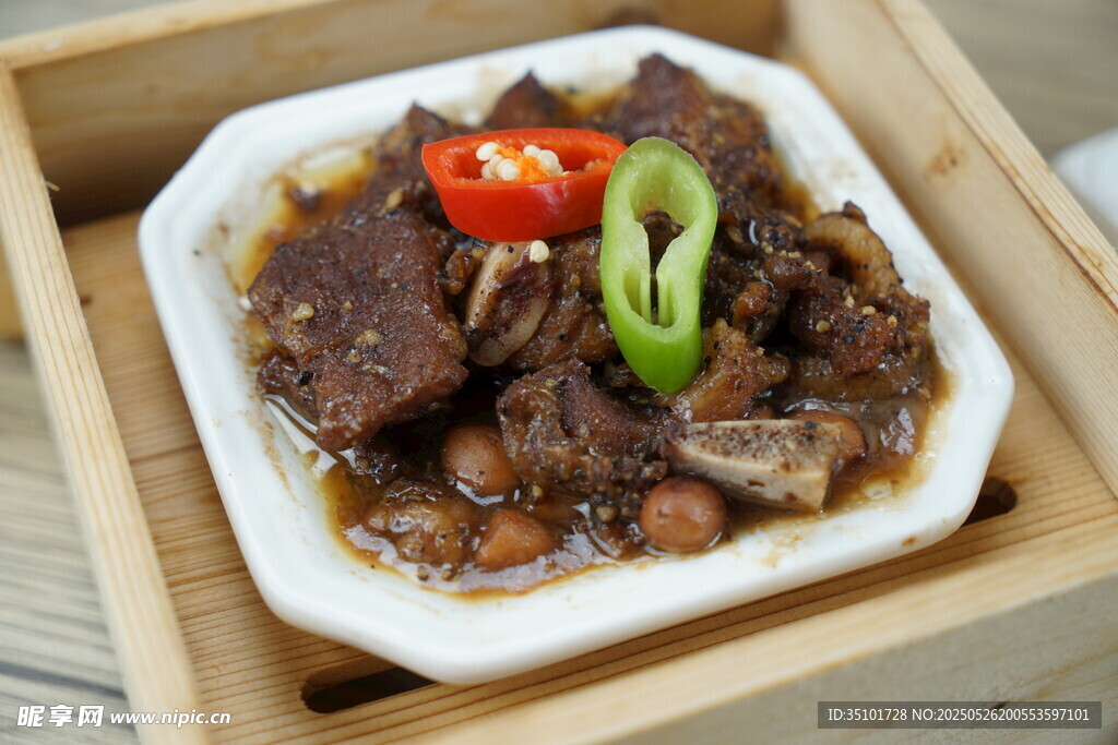 黑椒牛仔骨
