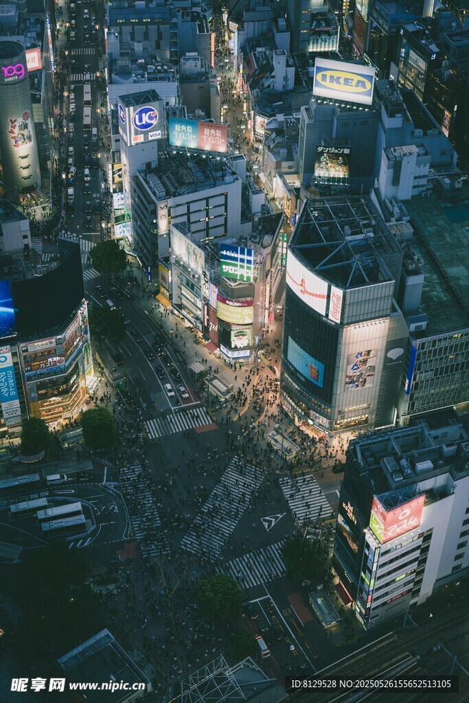 城市夜景俯瞰繁华景象