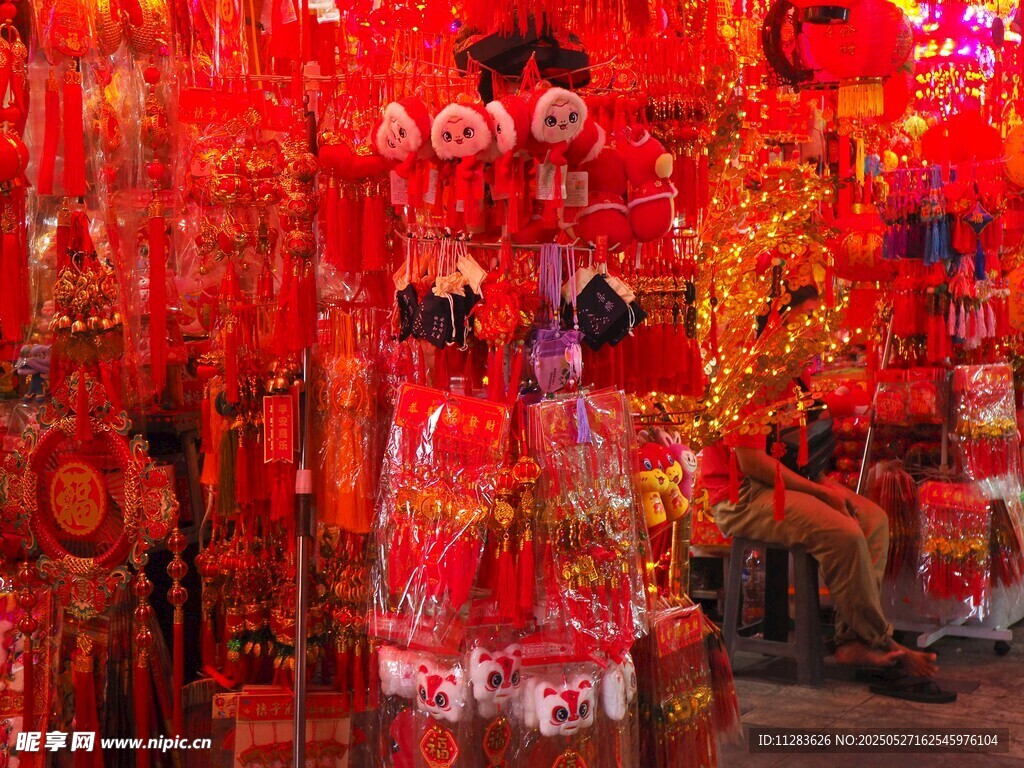 喜庆春节装饰挂件展示