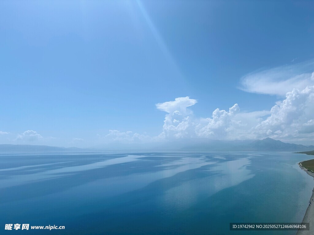 赛里木湖