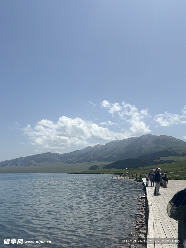 赛里木湖