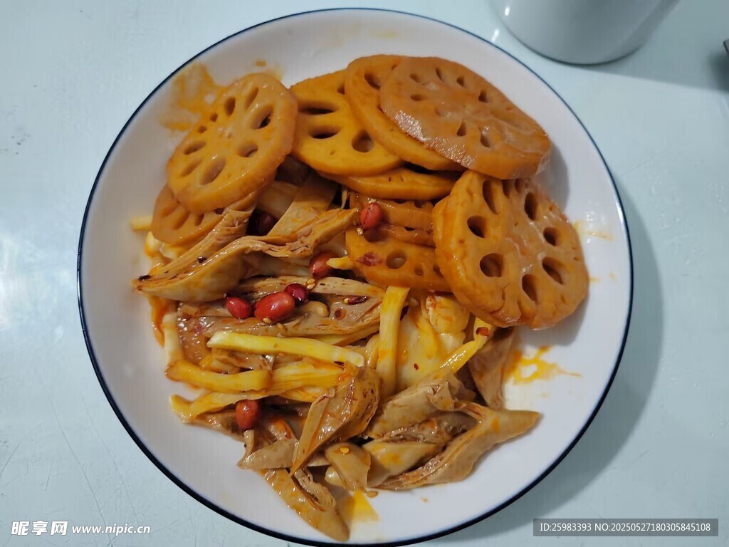 藕片炒肉丝