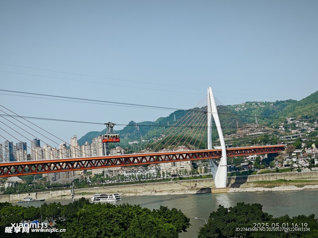 重庆壮丽跨江大桥风景