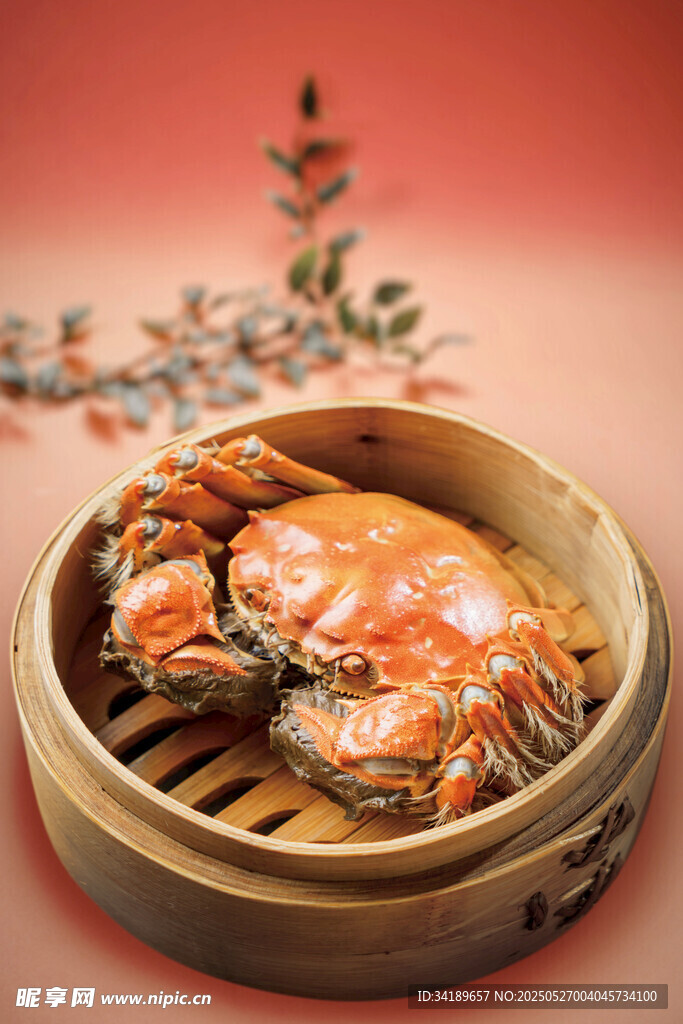 蒸笼里的美味大闸蟹