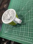 绿色杯垫上的精致图案