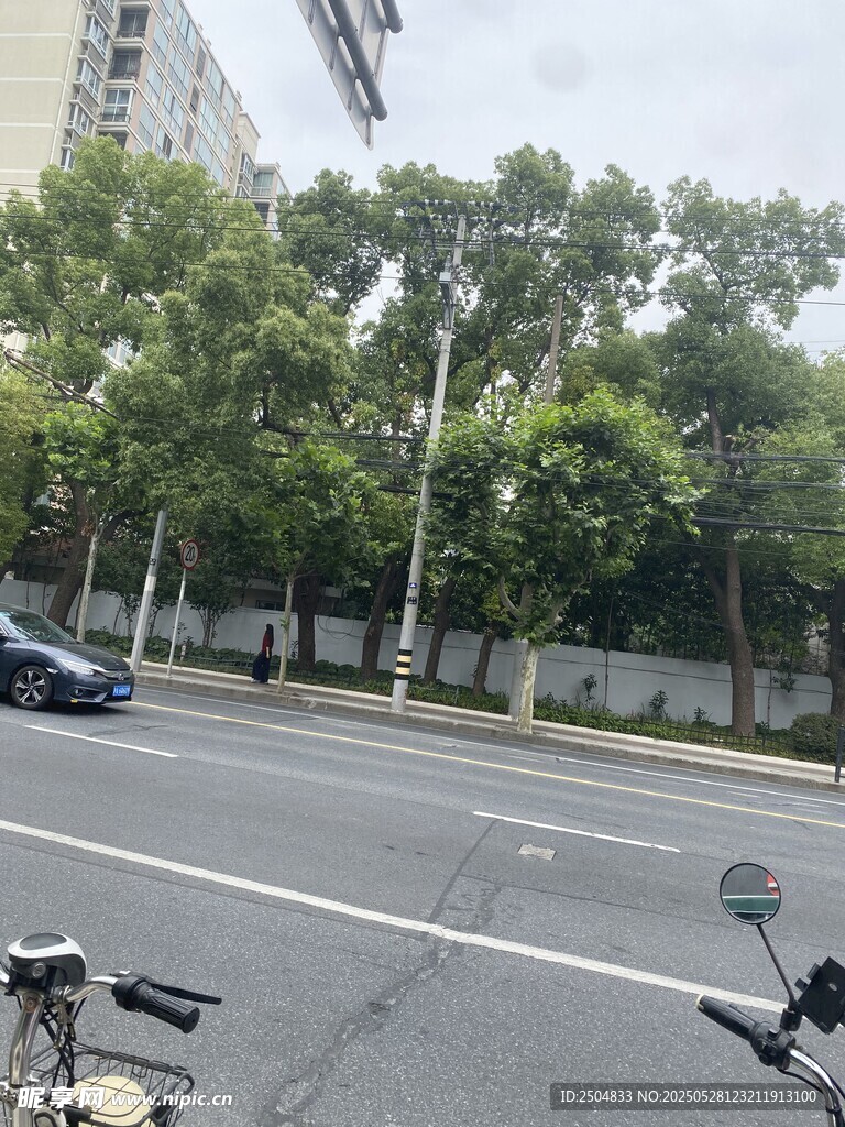 城市街道日常景象