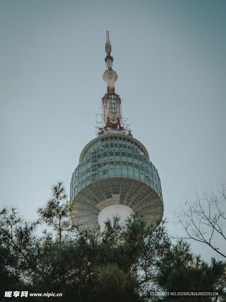 首尔塔尖景致