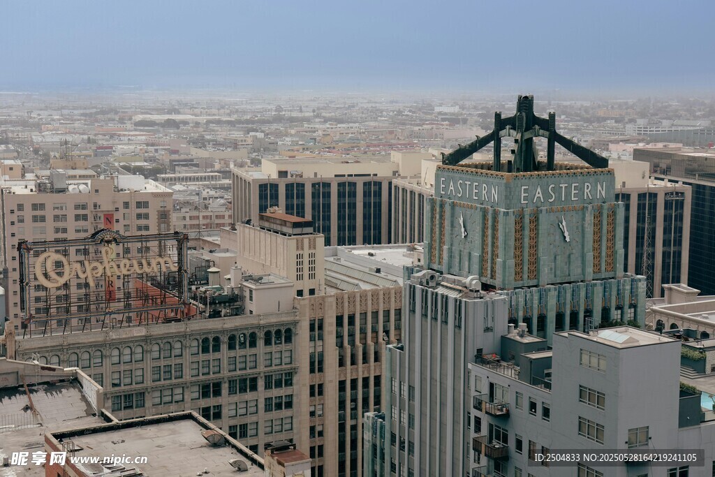 城市高楼景观俯瞰图