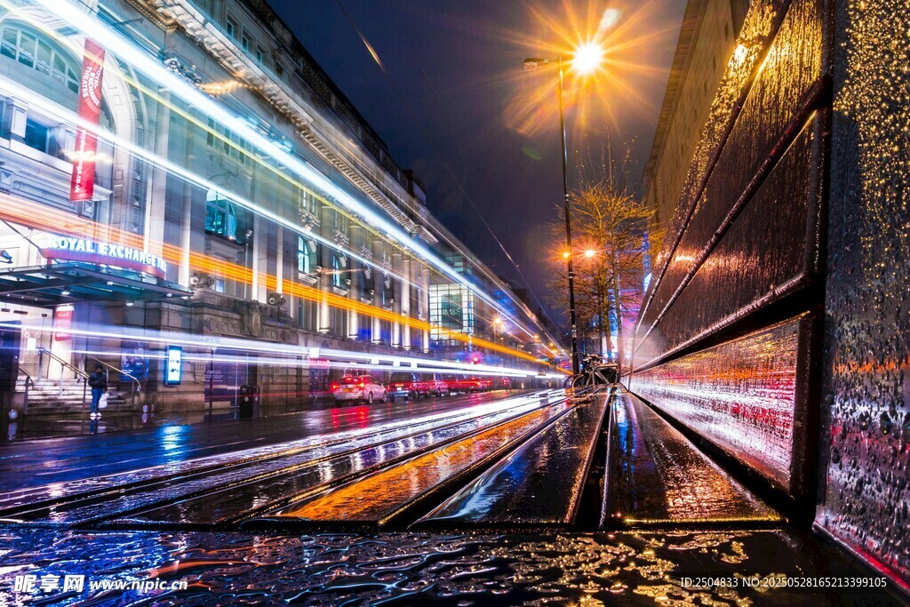 城市夜景光影流动之美