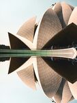 莲花寺独特建筑倒影景观