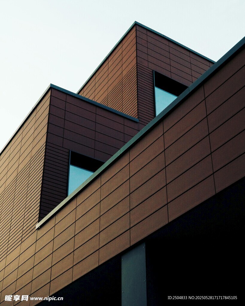 现代风格砖砌建筑一角
